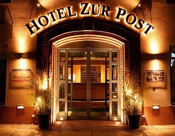 Altstadt Hotel Zur Post Stralsund Buitenkant foto